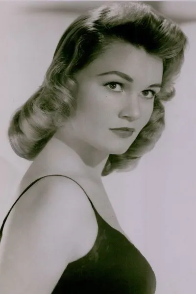 Elaine Devry