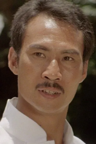 Dean Shek Tin