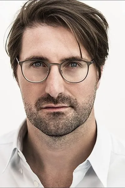 Andrew J Katers