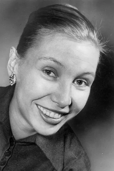 Paula Dehelly