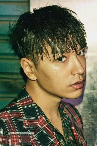 Yong-Jin Lee
