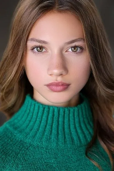Kira Kosarin