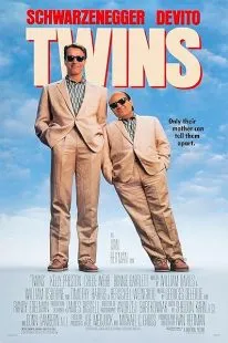 فیلم Twins 1988 1 MV5BMDJmMTc5YmUtN2FmNi00YzlhLWEwNTktZjI3NjlhMWE3ODM0XkEyXkFqcGc@. SY600 SX400
