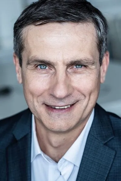 Robert Jadah